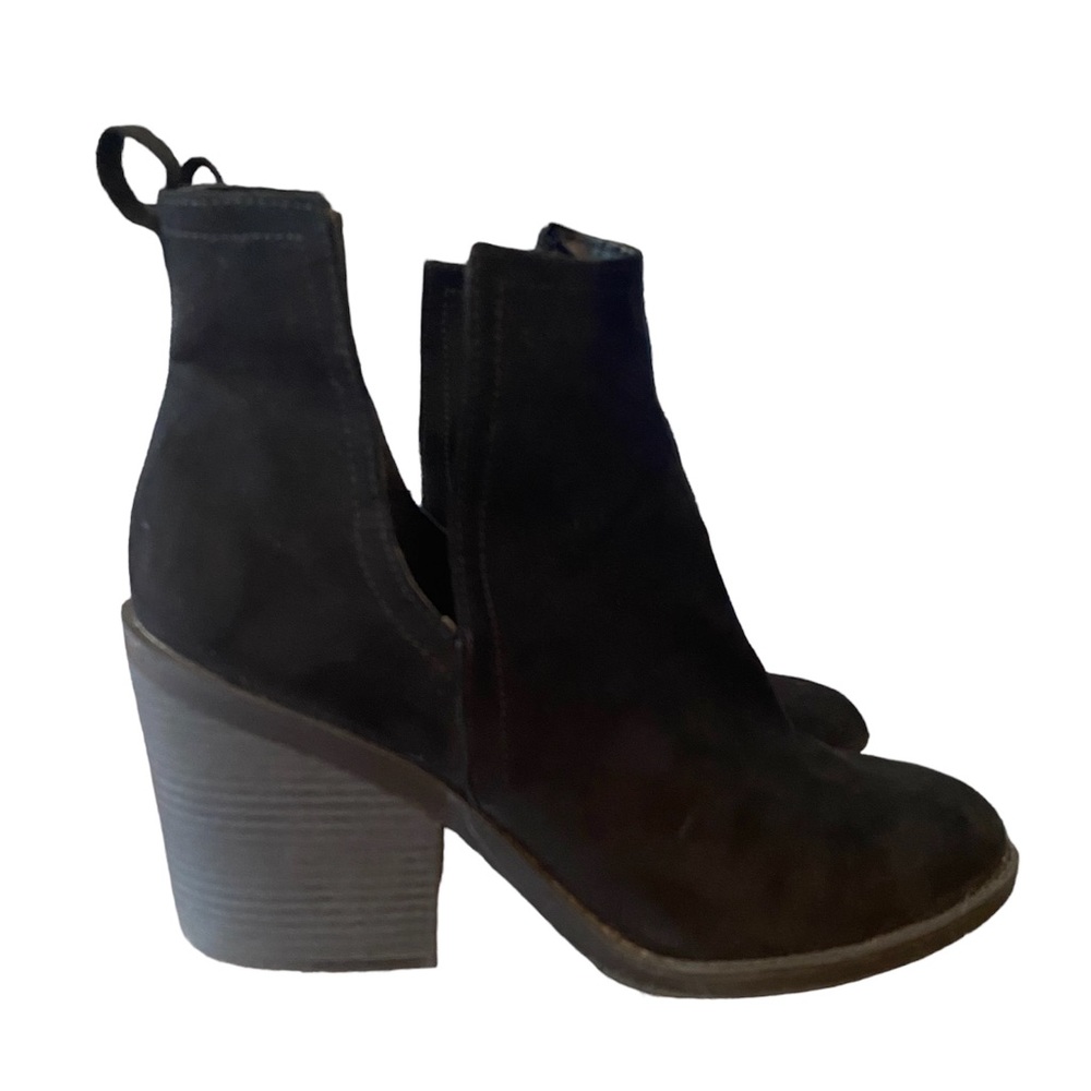 Universal Thread boots size 11